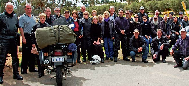 Unruly mob gathered on the Kalbarri Trip