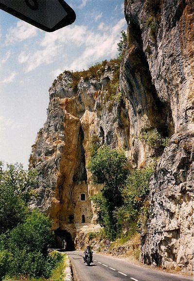 Above-ground cave-dwellings in France