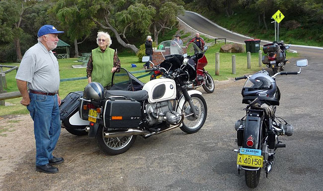 John and Jan
          leading the ride.