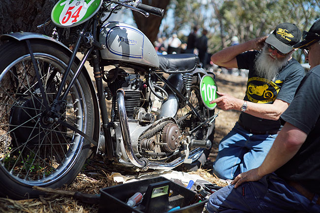 Clutch trouble with Andrew Bartleets 36 Triumph
          T70, 250cc.