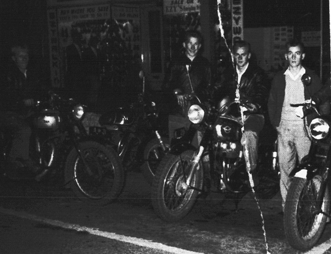 Left to right: Lou Franks, Peter Whiteside, Emil
          Beaver, Ron Seymour.