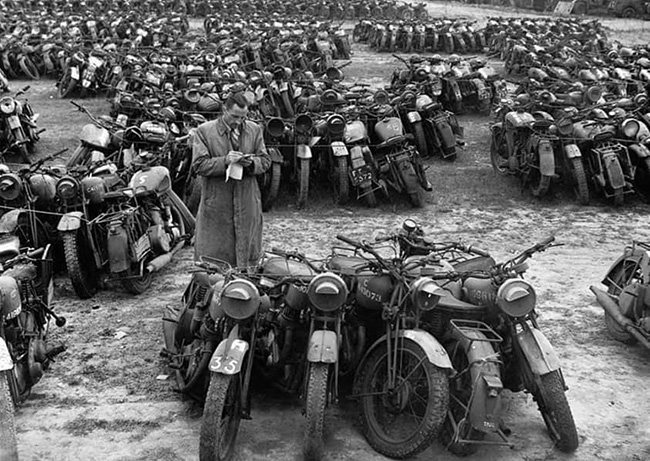 Heaps of bikes to be trashed.