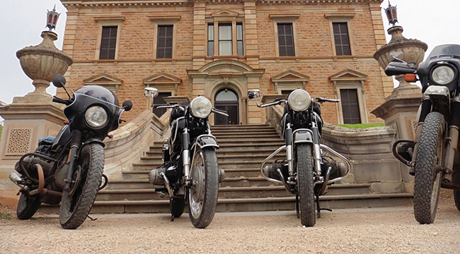 Guy's R100 with other BMW's at Martindale Hall.