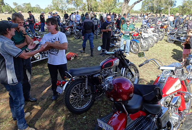 Even more massed motorbikes.