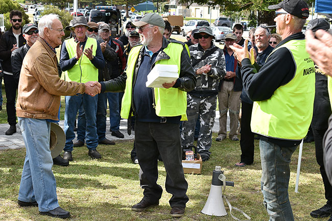 Alan Auburn (Best presented bike) with Paul Armstrong.